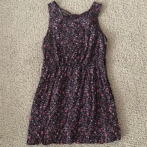 Forever 21 Cute Floral Dress